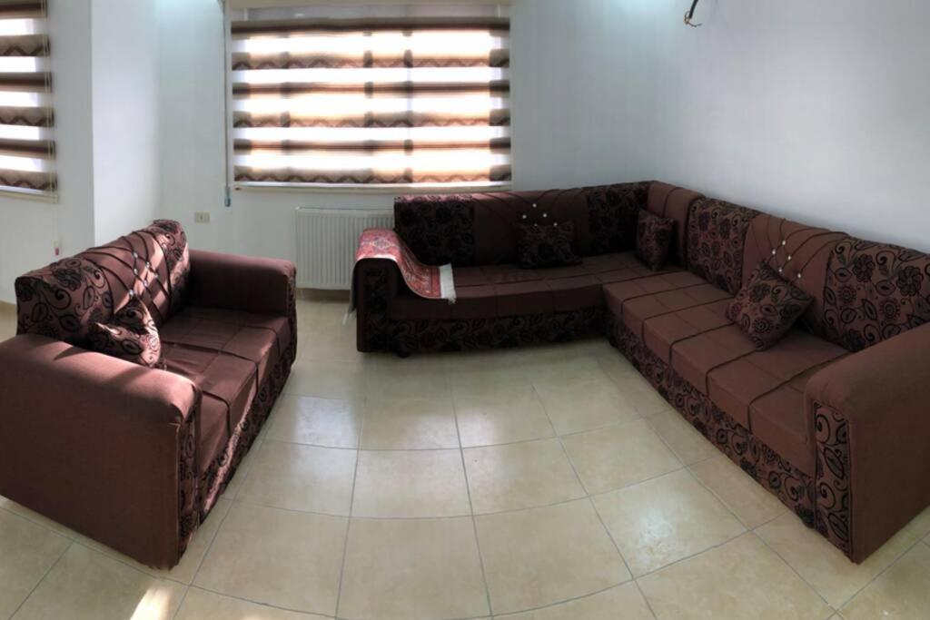 Apt 4 Rent/A Quiet Neighborhood Close To Services Ammán Kültér fotó